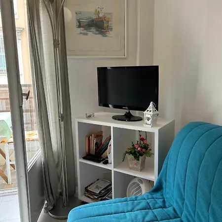 Bright Studio With Private Balcony In Nice Port * Nice