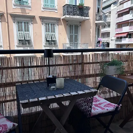 Bright Studio With Private Balcony In Nice Port