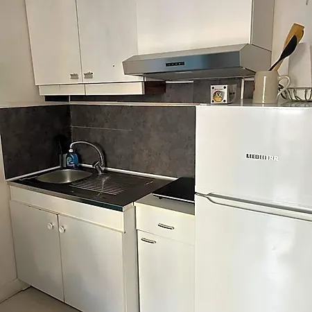 شقة Bright Studio With Private Balcony In Nice Port نيس