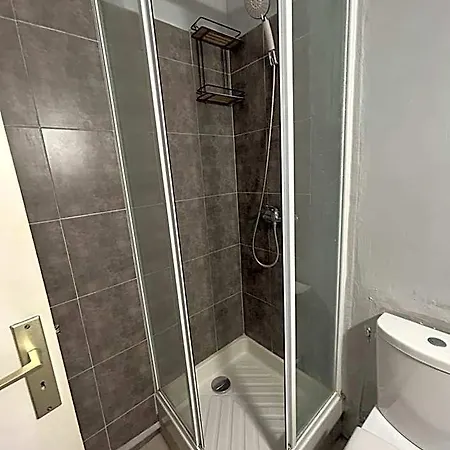 شقة Bright Studio With Private Balcony In Nice Port نيس
